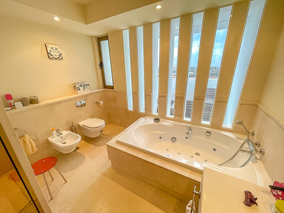 Se vende Ático de 3 dormitorios en Costa Del Sol, Málaga, España