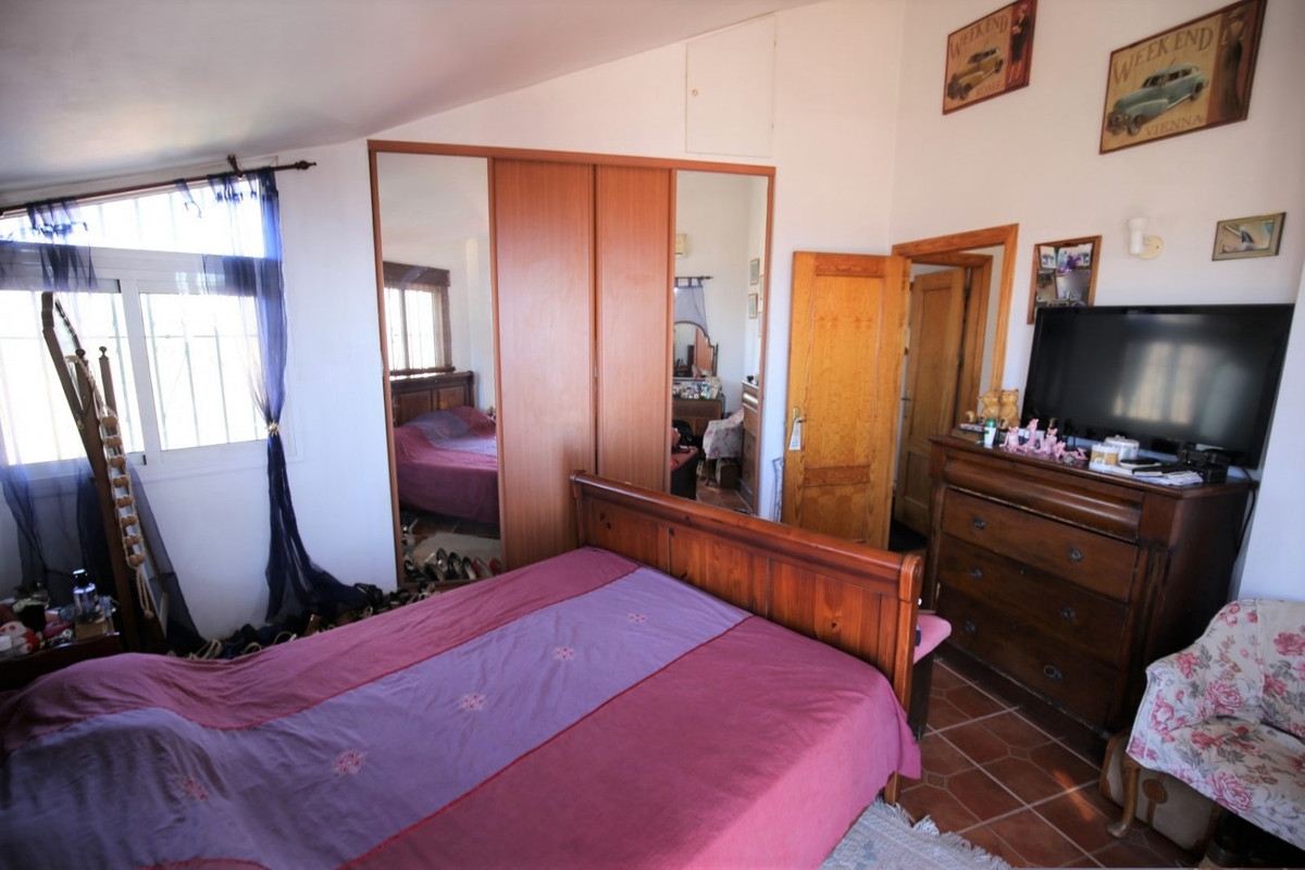 3 Bed Townhouse for sale in Torrox Costa Del Sol East, Málaga, Spain