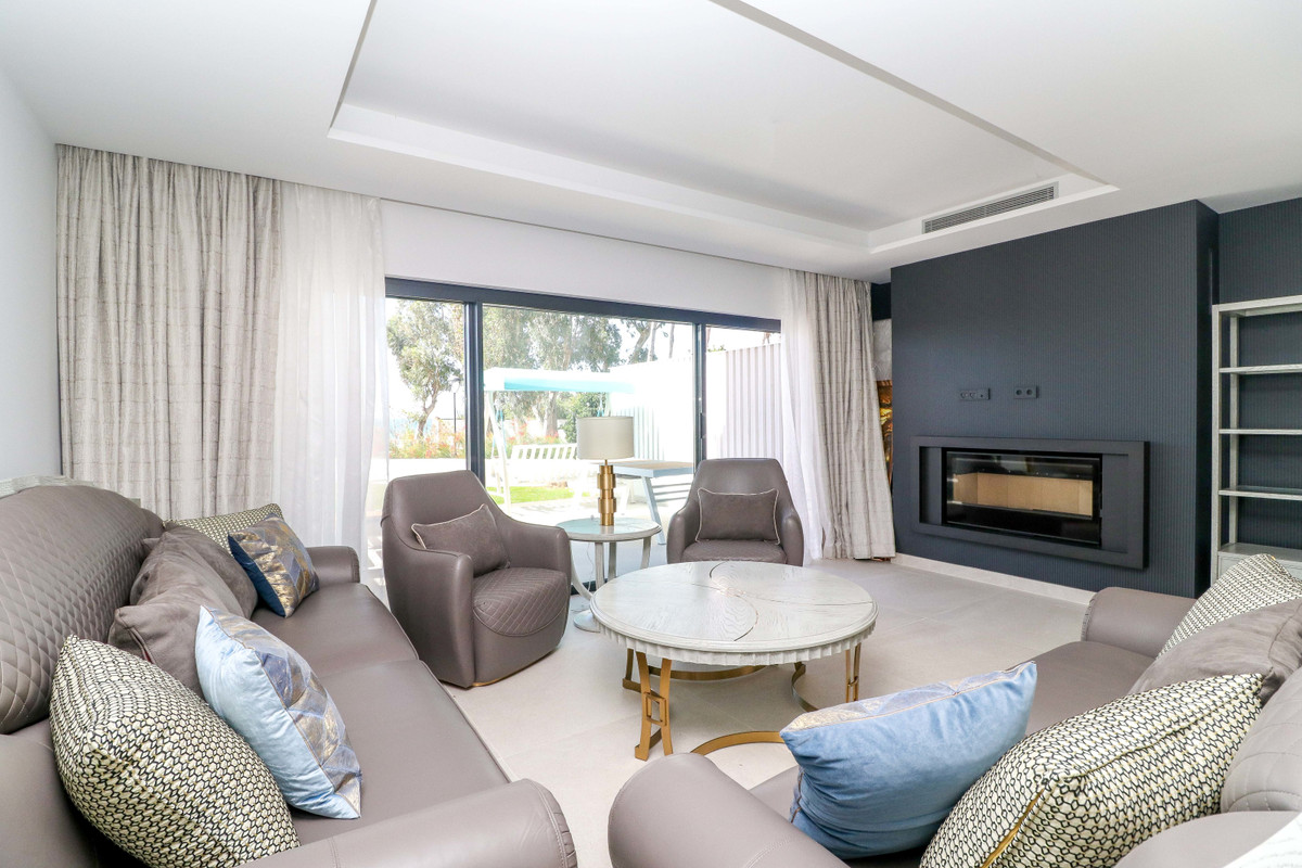 3 Bed Townhouse for sale in Estepona Costa Del Sol, Málaga, Spain