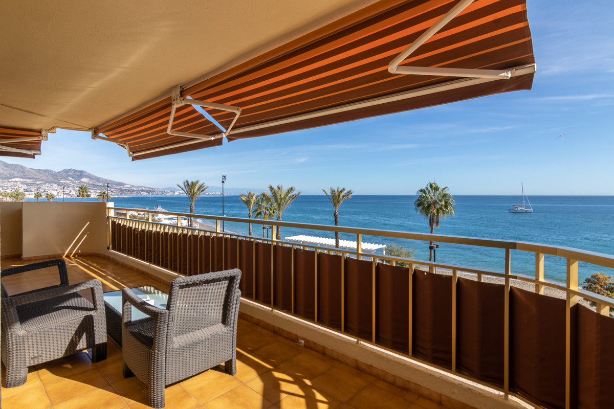 4 Bed Apartment for sale in Fuengirola Costa Del Sol, Málaga, Spain