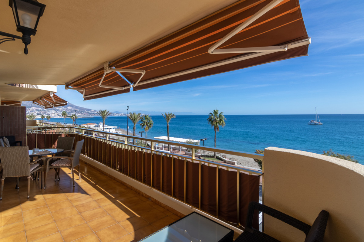 4 Bed Apartment for sale in Fuengirola Costa Del Sol, Málaga, Spain