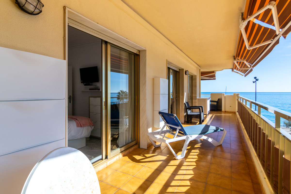 4 Bed Apartment for sale in Fuengirola Costa Del Sol, Málaga, Spain