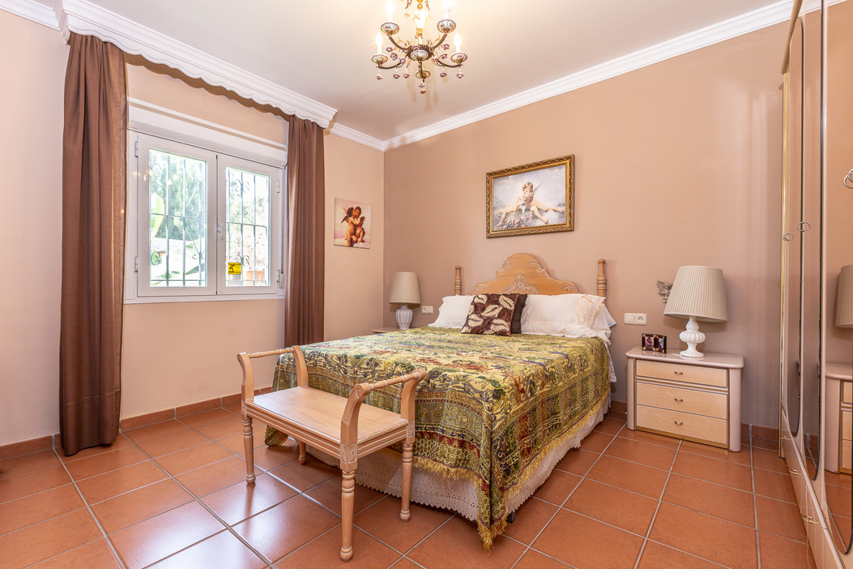 4 Bed Townhouse for sale in Marbella Costa Del Sol, Málaga, Spain