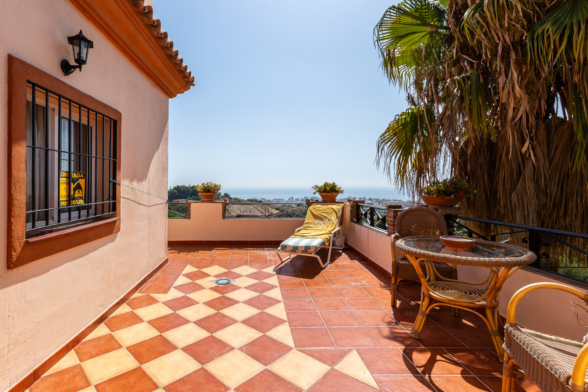 4 Bed Townhouse for sale in Marbella Costa Del Sol, Málaga, Spain