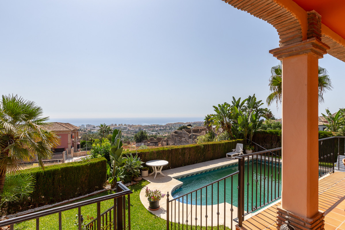 4 Bed Townhouse for sale in Marbella Costa Del Sol, Málaga, Spain