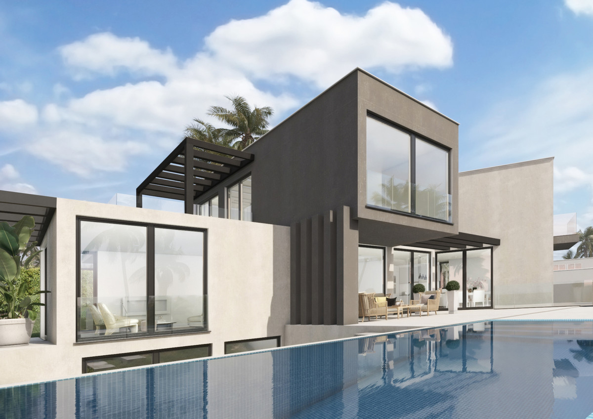 Se vende Villa - Chalet de 4 dormitorios en Costa Del Sol, Cadiz, España