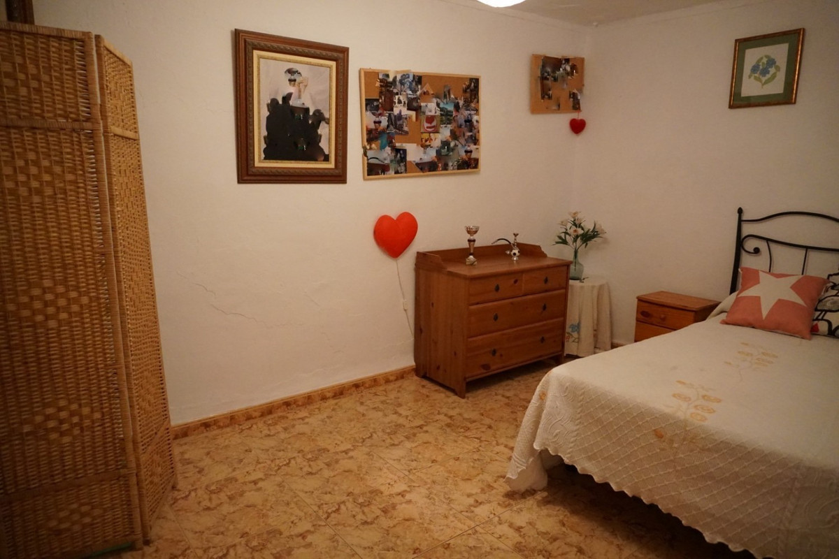 Se vende Pareada de 4 dormitorios en Costa Del Sol East, Málaga, España