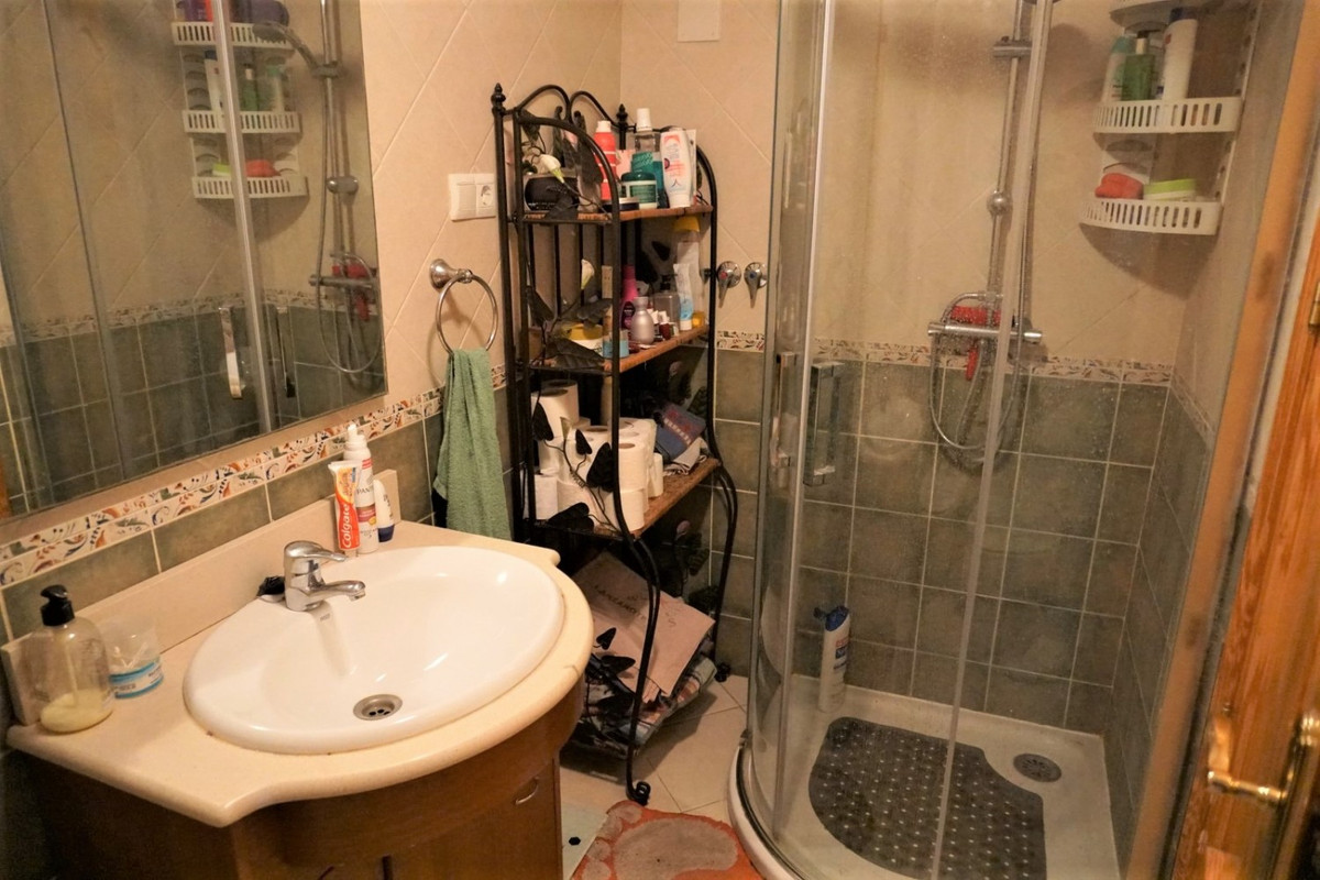 Se vende Pareada de 4 dormitorios en Costa Del Sol East, Málaga, España