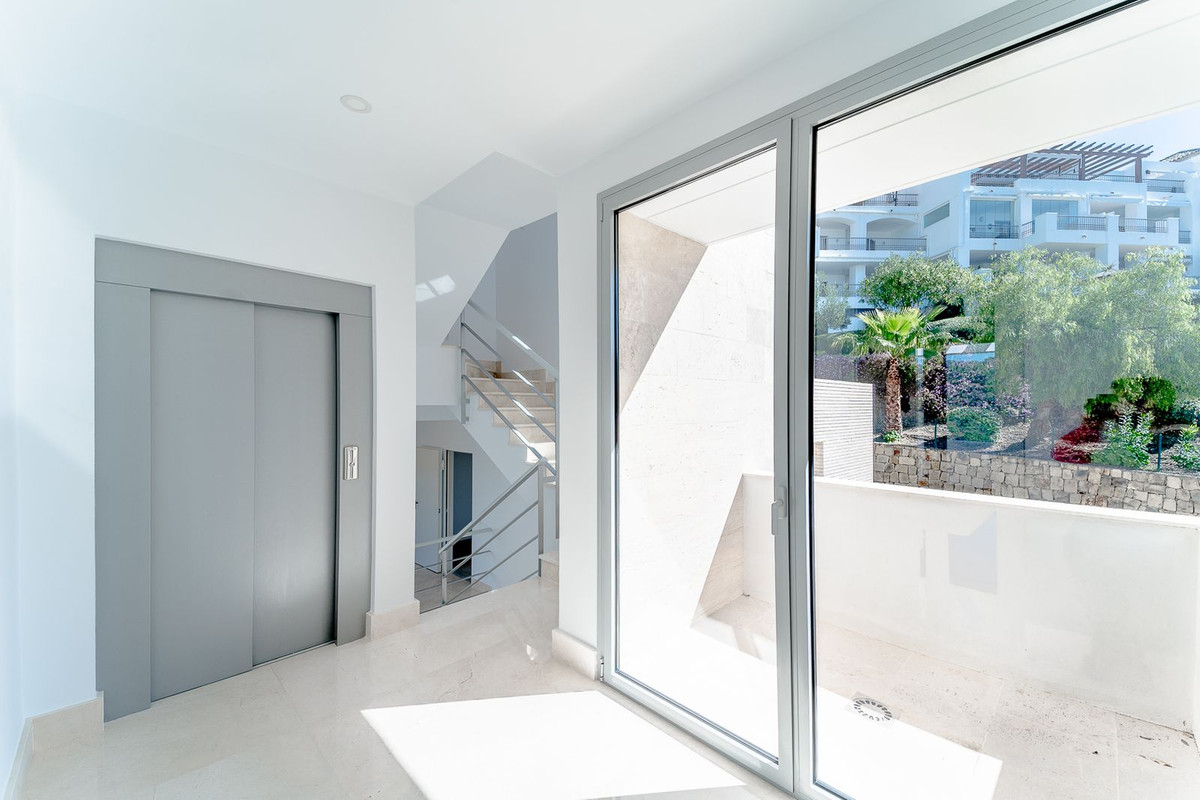 Se vende Villa - Chalet de 6 dormitorios en Costa Del Sol, Málaga, España