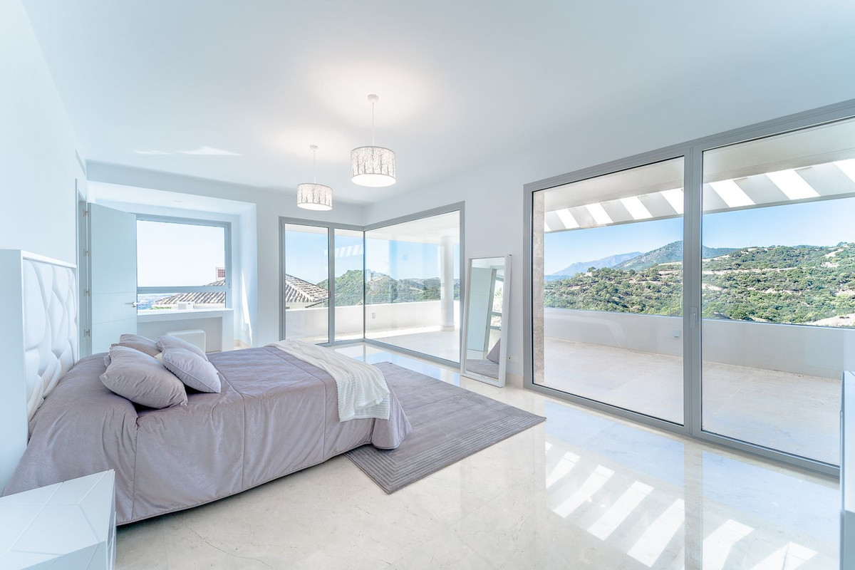 Se vende Villa - Chalet de 6 dormitorios en Costa Del Sol, Málaga, España