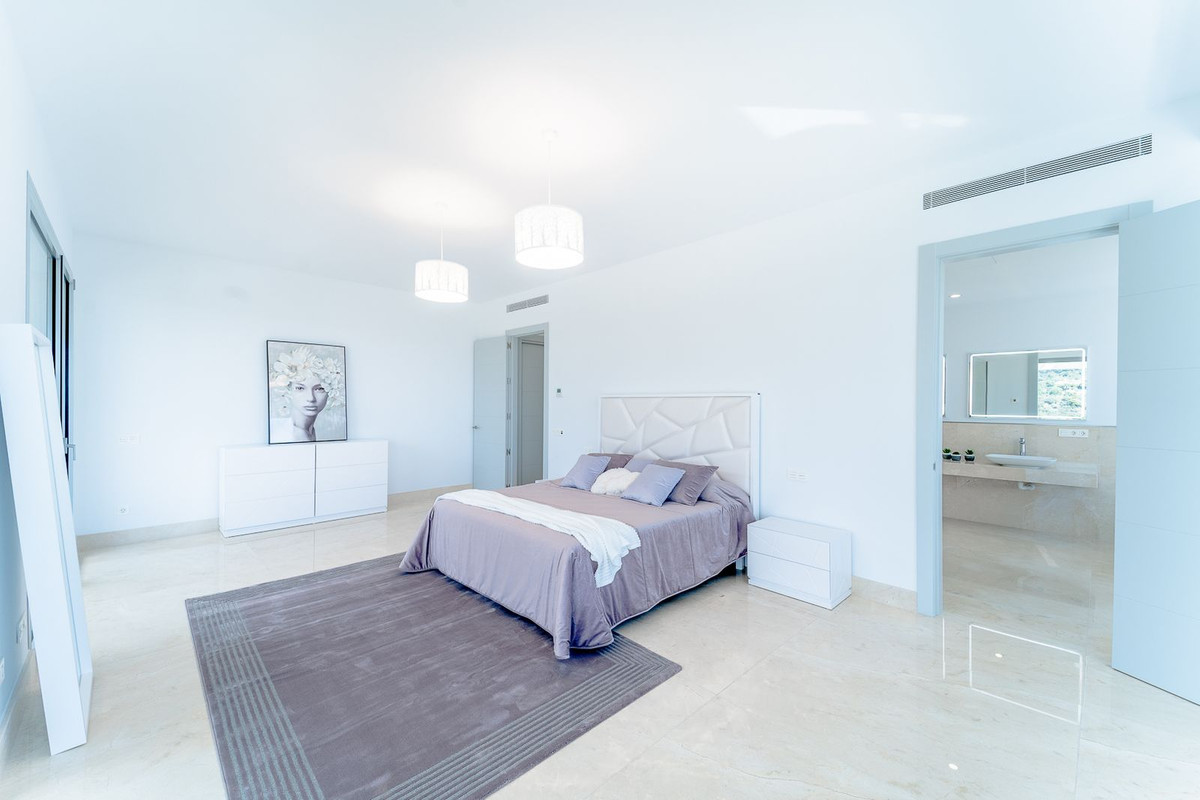 Se vende Villa - Chalet de 6 dormitorios en Costa Del Sol, Málaga, España