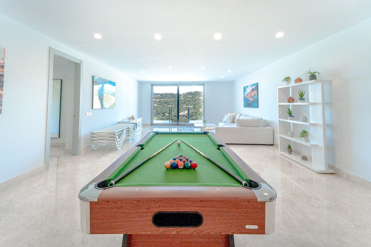 Se vende Villa - Chalet de 6 dormitorios en Costa Del Sol, Málaga, España