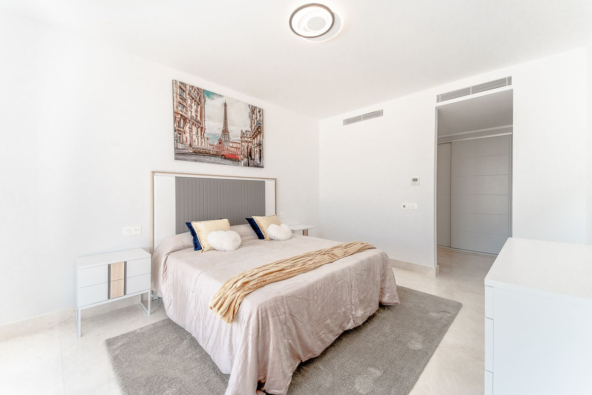 Se vende Villa - Chalet de 6 dormitorios en Costa Del Sol, Málaga, España