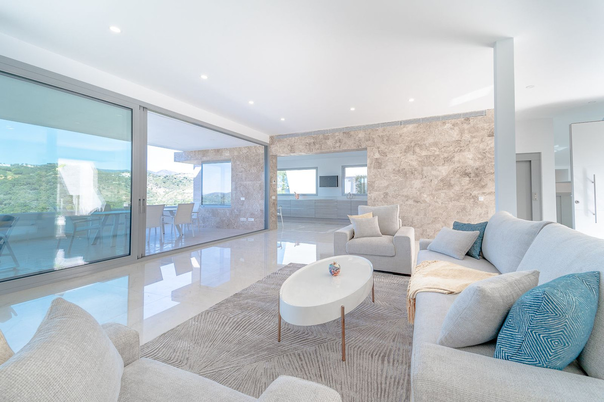 Se vende Villa - Chalet de 6 dormitorios en Costa Del Sol, Málaga, España