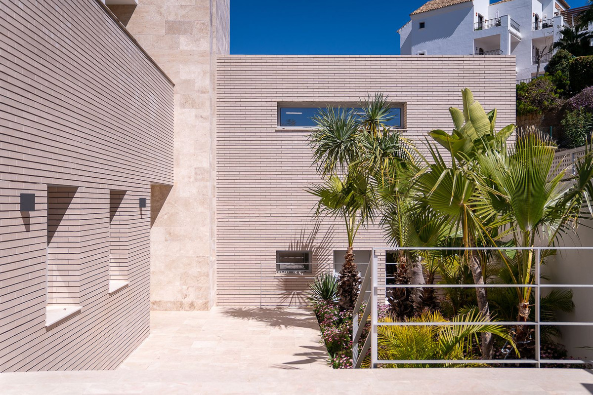 Se vende Villa - Chalet de 6 dormitorios en Costa Del Sol, Málaga, España