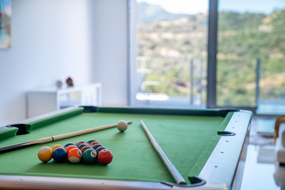 Se vende Villa - Chalet de 6 dormitorios en Costa Del Sol, Málaga, España