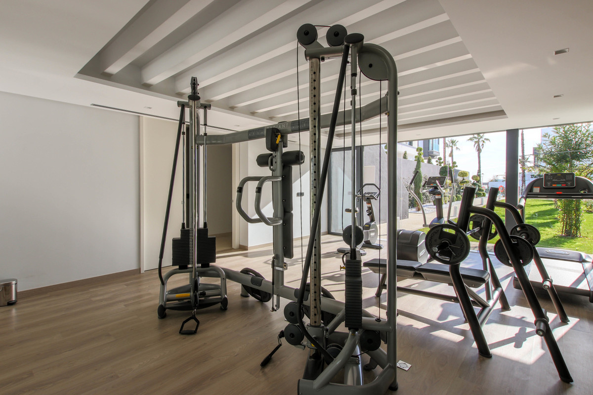 3 Bed Townhouse for sale in Estepona Costa Del Sol, Málaga, Spain