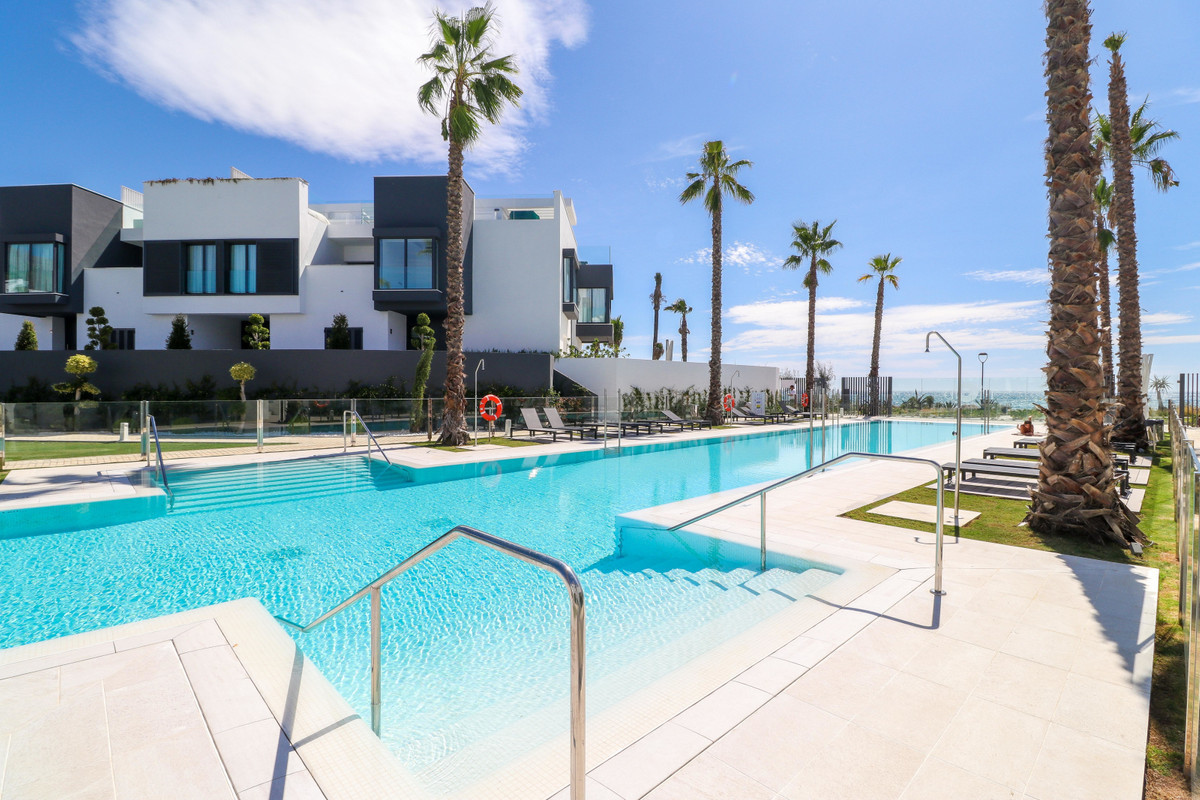 3 Bed Townhouse for sale in Estepona Costa Del Sol, Málaga, Spain