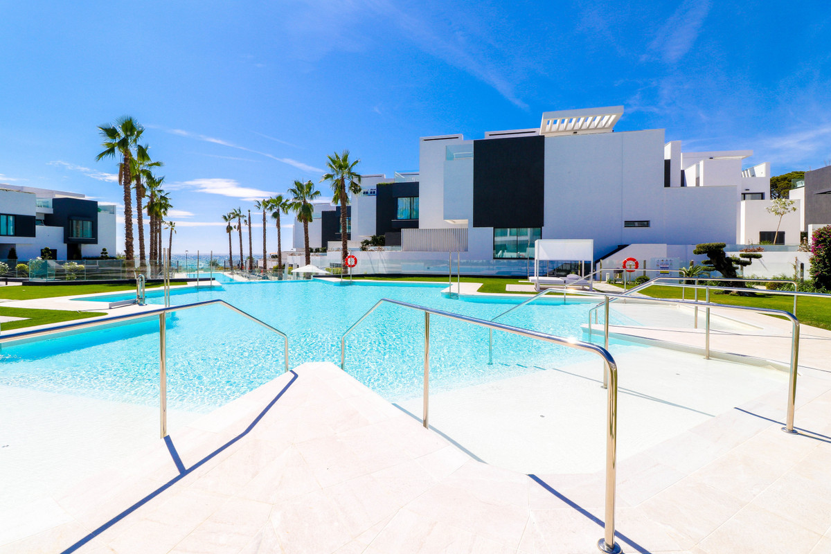 3 Bed Townhouse for sale in Estepona Costa Del Sol, Málaga, Spain