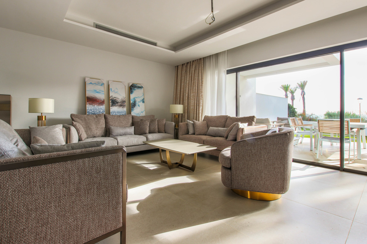 3 Bed Townhouse for sale in Estepona Costa Del Sol, Málaga, Spain