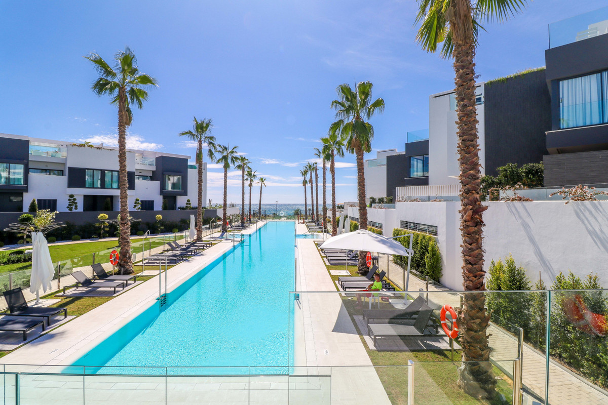 3 Bed Townhouse for sale in Estepona Costa Del Sol, Málaga, Spain