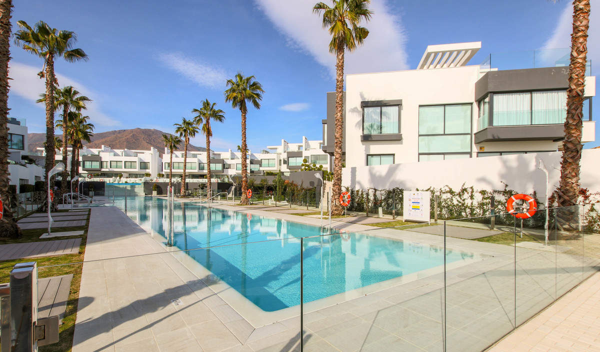 3 Bed Townhouse for sale in Estepona Costa Del Sol, Málaga, Spain