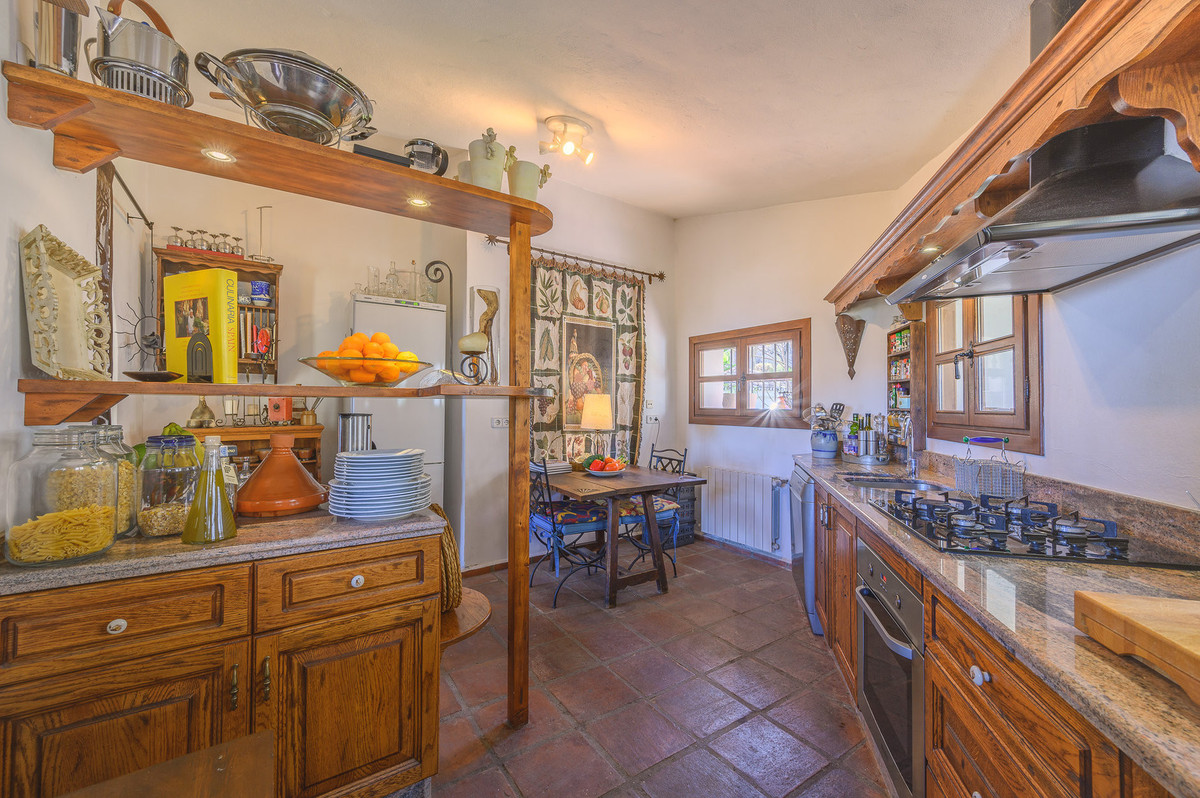 Se vende Villa - Chalet de 8 dormitorios en Costa Del Sol, Málaga, España