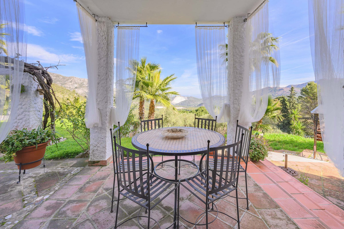 Se vende Villa - Chalet de 8 dormitorios en Costa Del Sol, Málaga, España