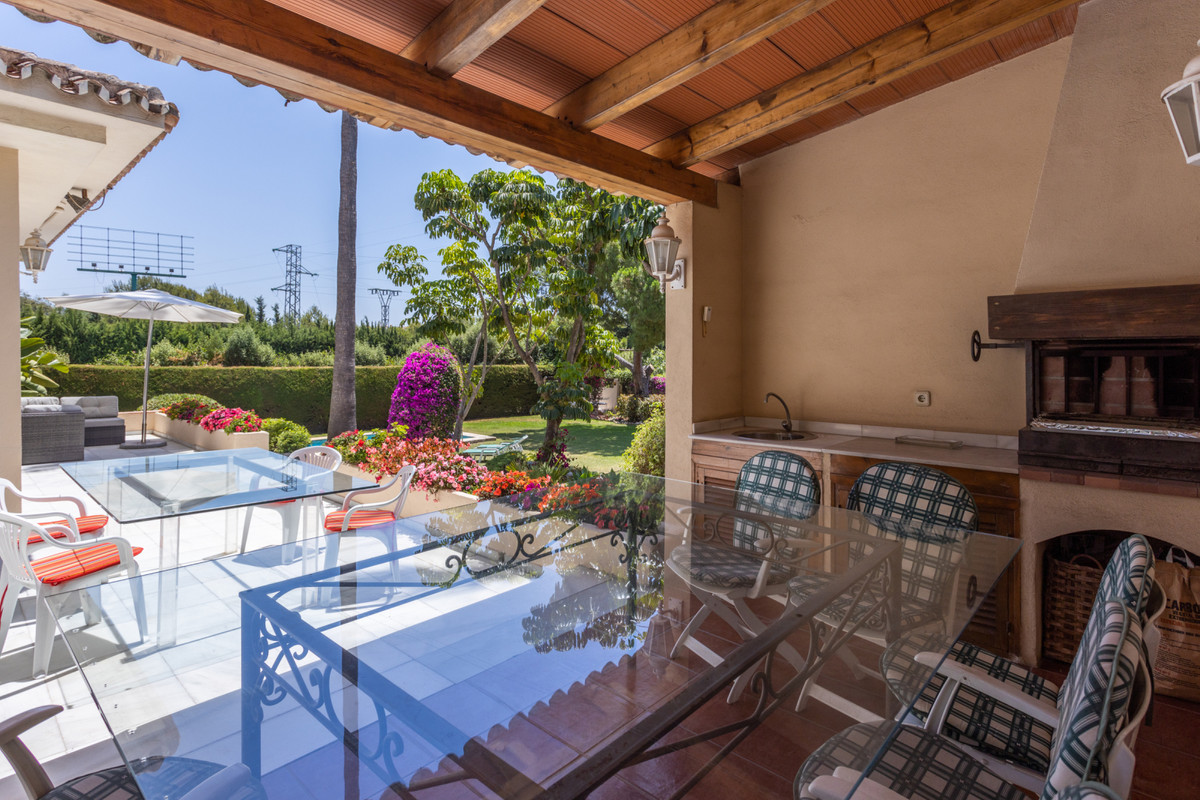 7 Bed Townhouse for sale in Marbella Costa Del Sol, Málaga, Spain