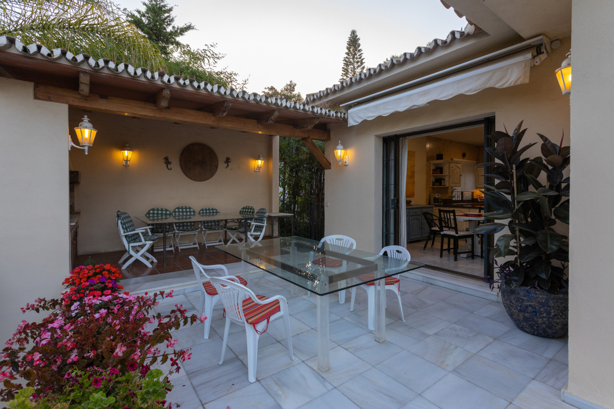 7 Bed Townhouse for sale in Marbella Costa Del Sol, Málaga, Spain