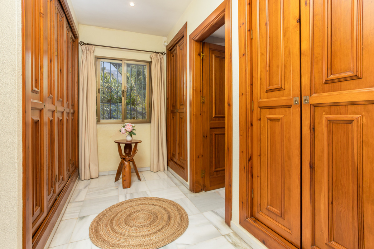 7 Bed Townhouse for sale in Marbella Costa Del Sol, Málaga, Spain