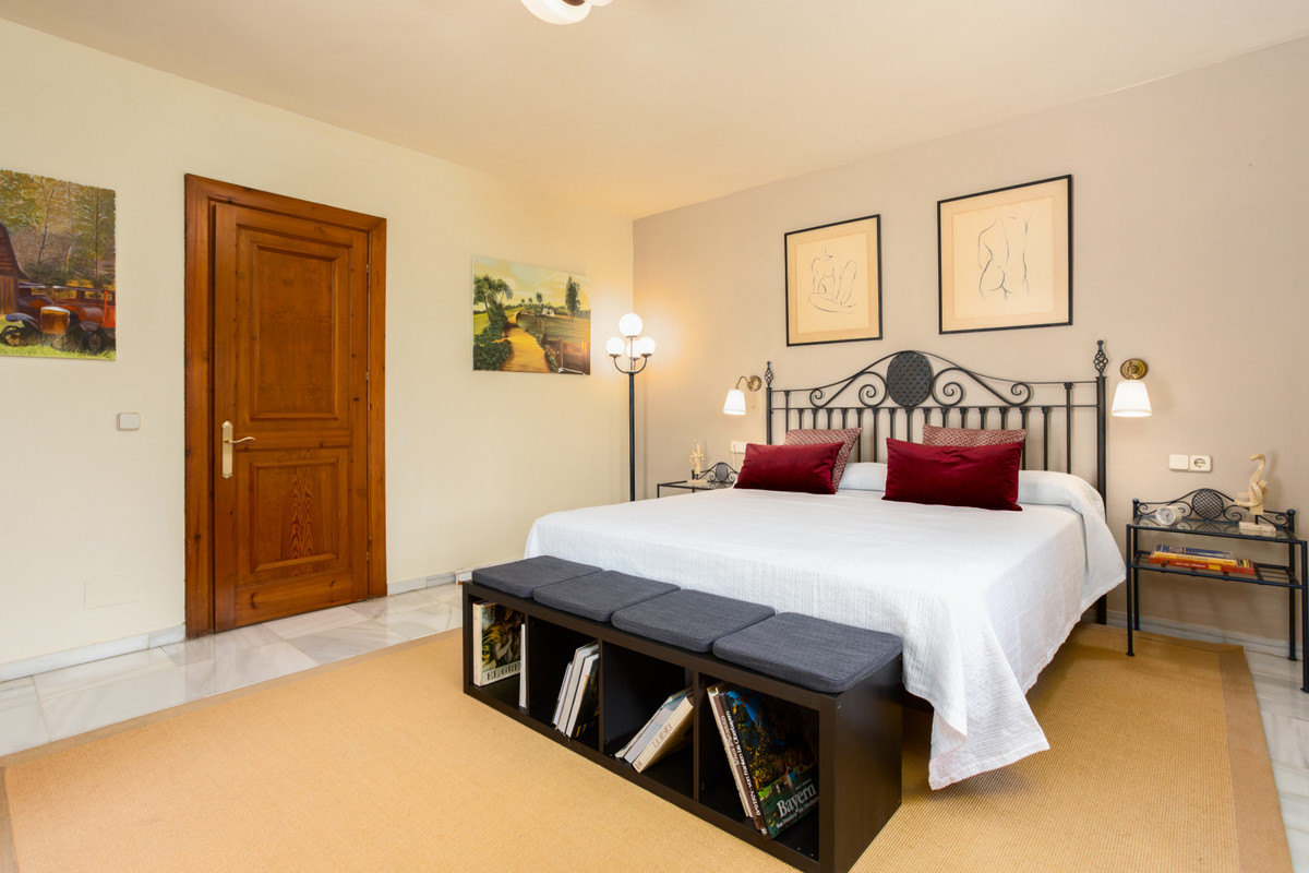 7 Bed Townhouse for sale in Marbella Costa Del Sol, Málaga, Spain