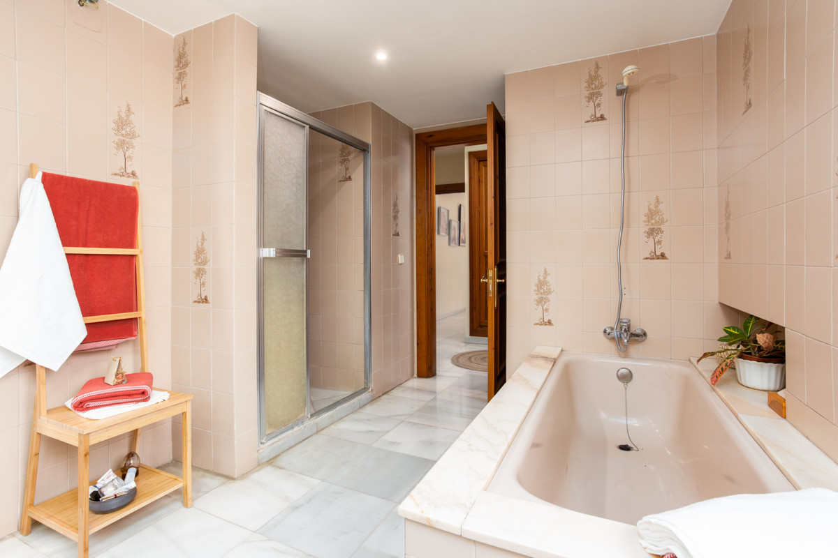 7 Bed Townhouse for sale in Marbella Costa Del Sol, Málaga, Spain