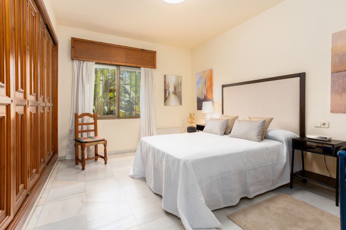 7 Bed Townhouse for sale in Marbella Costa Del Sol, Málaga, Spain