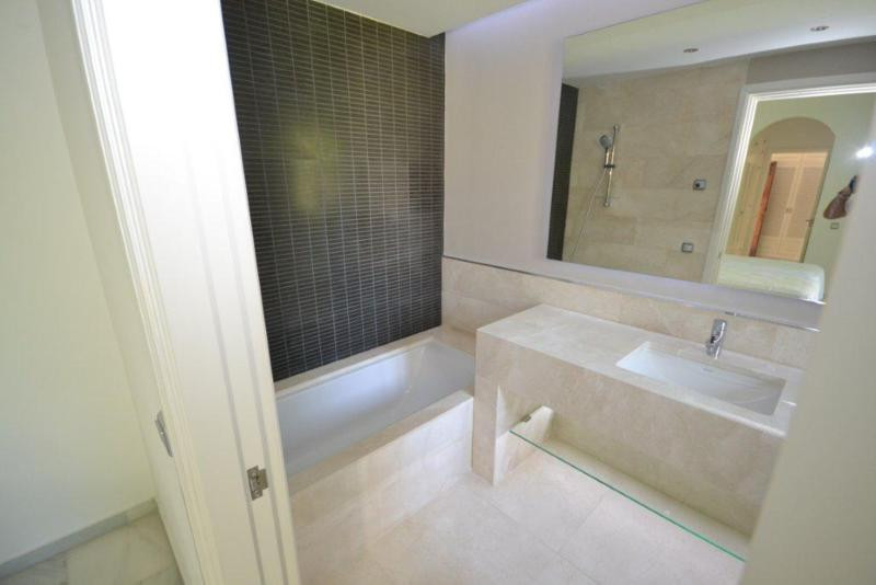 6 Bed Townhouse for sale in Guadalmina Baja Costa Del Sol, Málaga, Spain