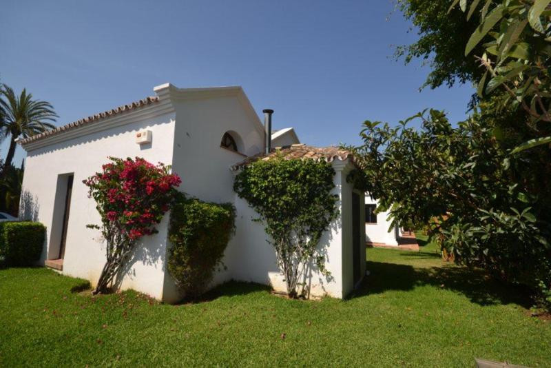 6 Bed Townhouse for sale in Guadalmina Baja Costa Del Sol, Málaga, Spain