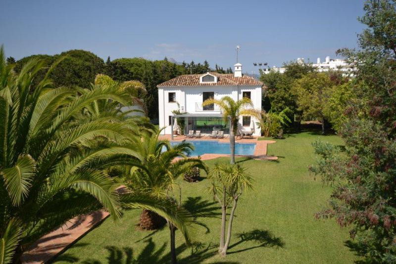6 Bed Townhouse for sale in Guadalmina Baja Costa Del Sol, Málaga, Spain