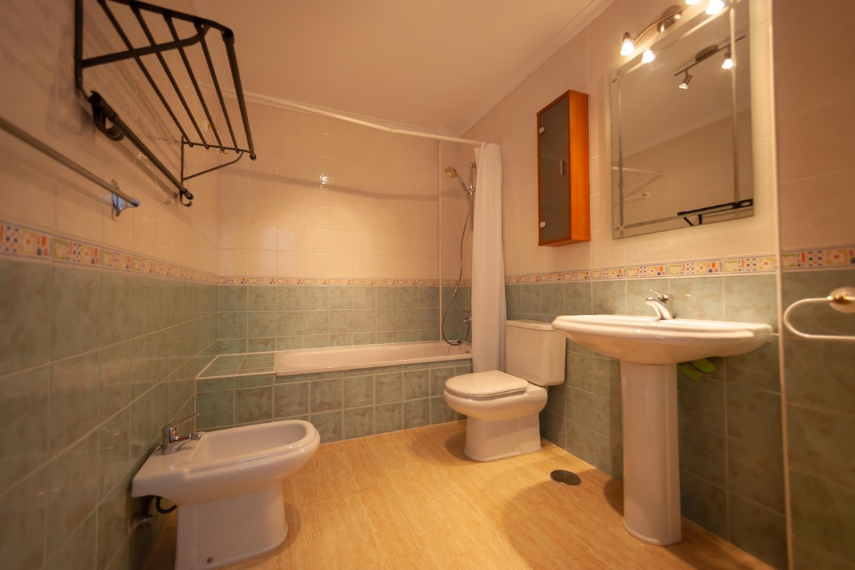 3 Bed Townhouse for sale in Frigiliana Costa Del Sol East, Málaga, Spain