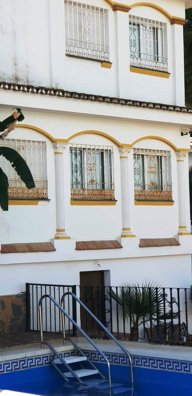 6 Bed Townhouse for sale in Alhaurín De La Torre Costa Del Sol, Málaga, Spain