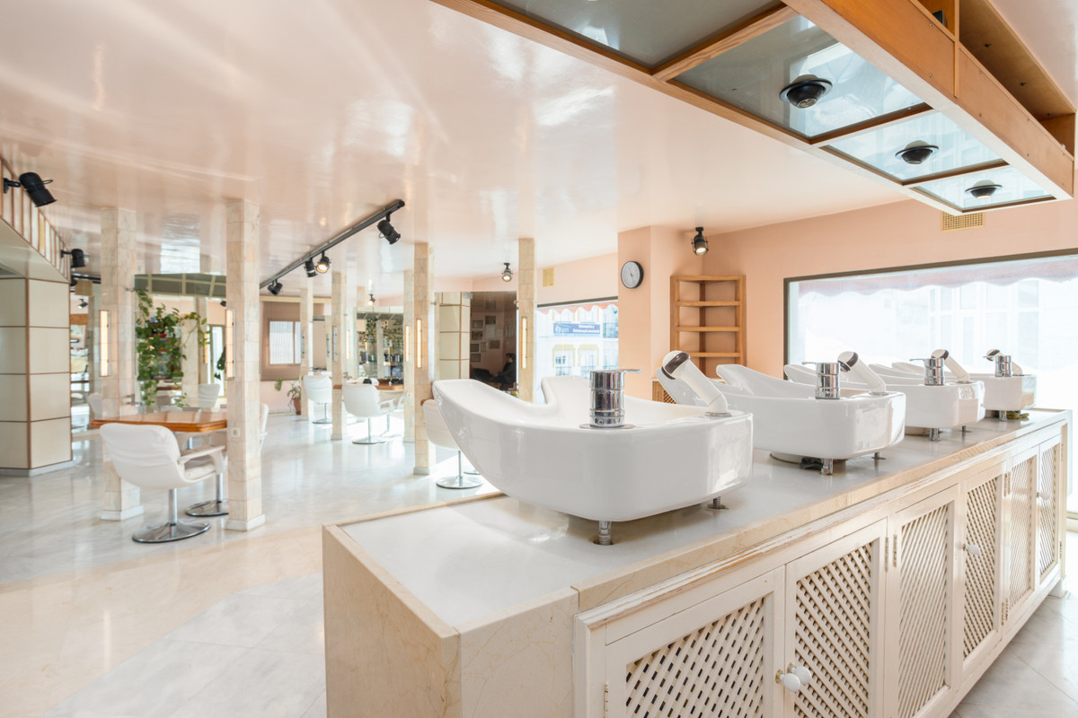 1 Bed Commercial unit for sale in San Pedro De Alcántara Costa Del Sol, Málaga, Spain