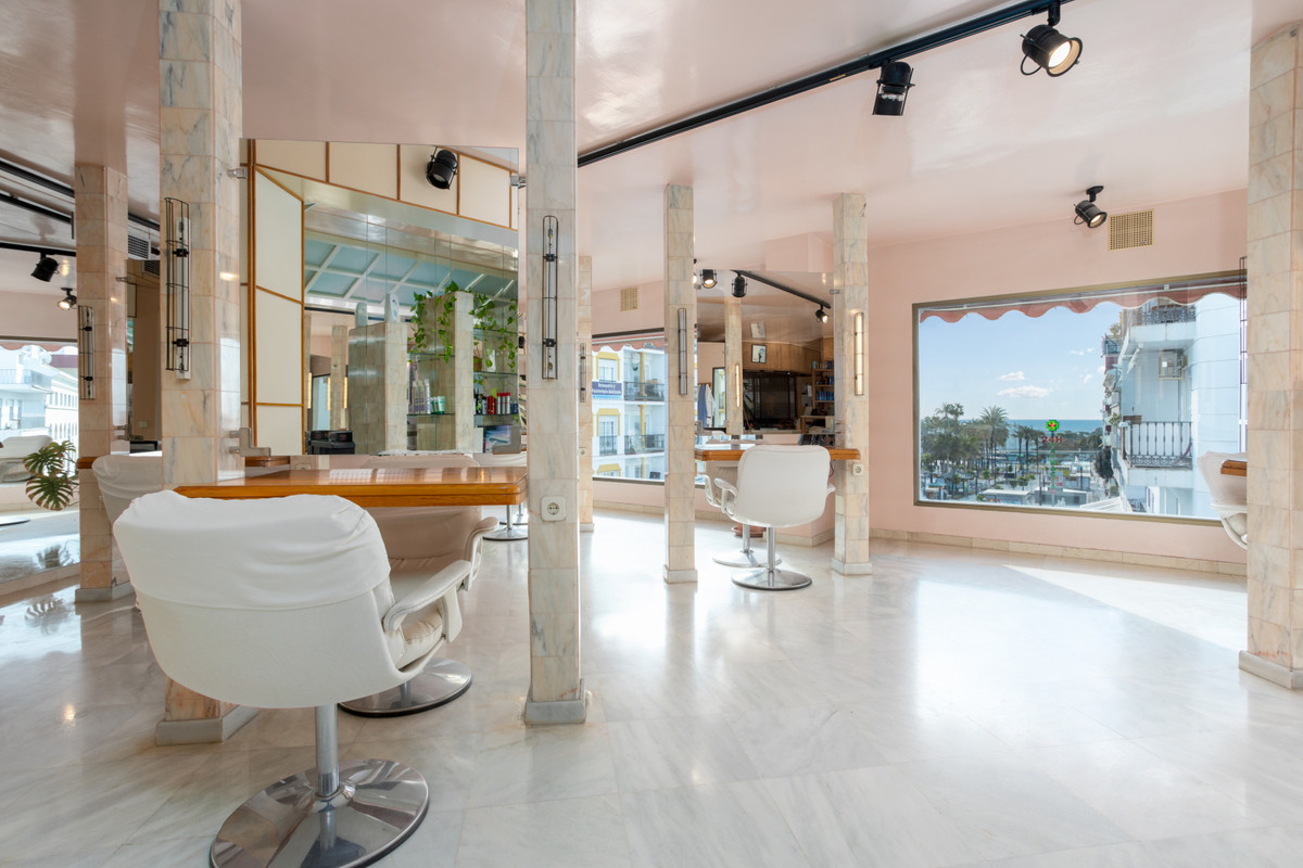 1 Bed Commercial unit for sale in San Pedro De Alcántara Costa Del Sol, Málaga, Spain