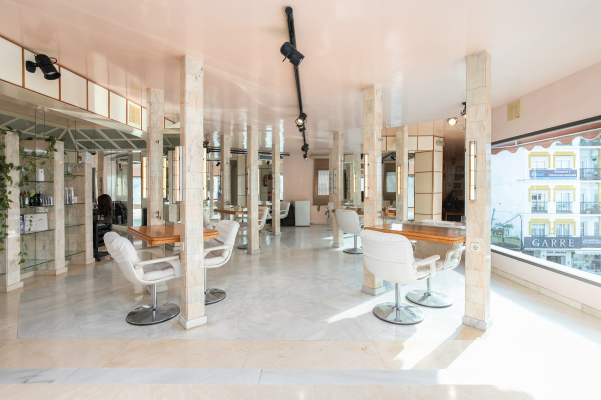 1 Bed Commercial unit for sale in San Pedro De Alcántara Costa Del Sol, Málaga, Spain
