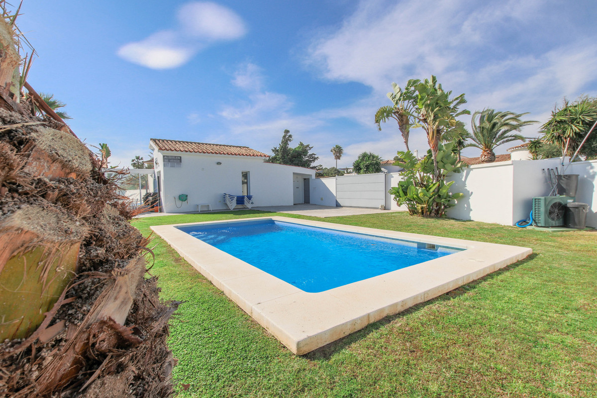 3 Bed Townhouse for sale in New Golden Mile Costa Del Sol, Málaga, Spain
