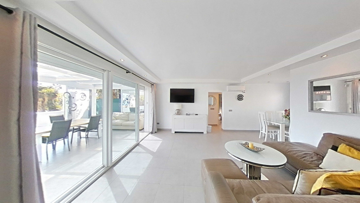 3 Bed Townhouse for sale in New Golden Mile Costa Del Sol, Málaga, Spain