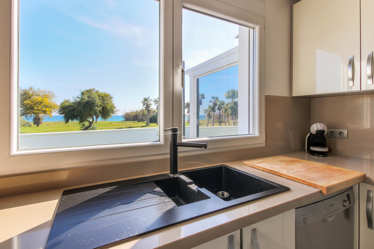 3 Bed Townhouse for sale in New Golden Mile Costa Del Sol, Málaga, Spain