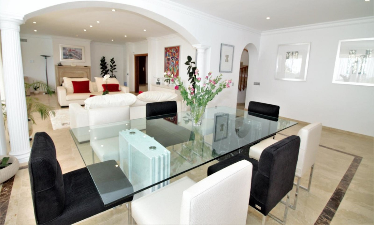 Se vende Villa - Chalet de 10 dormitorios en Costa Del Sol, Málaga, España