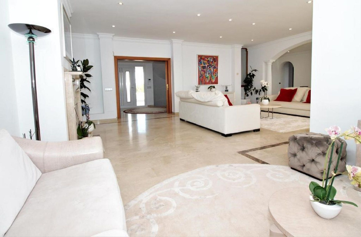 Se vende Villa - Chalet de 10 dormitorios en Costa Del Sol, Málaga, España