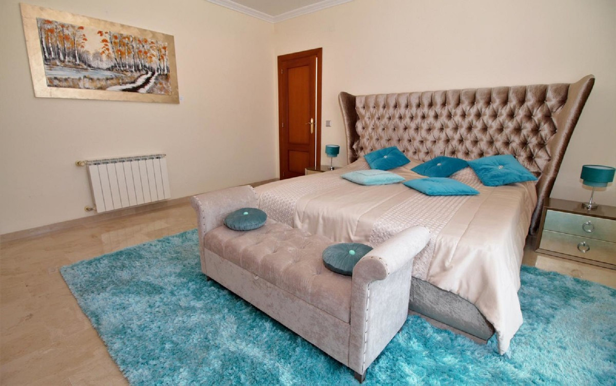 Se vende Villa - Chalet de 10 dormitorios en Costa Del Sol, Málaga, España
