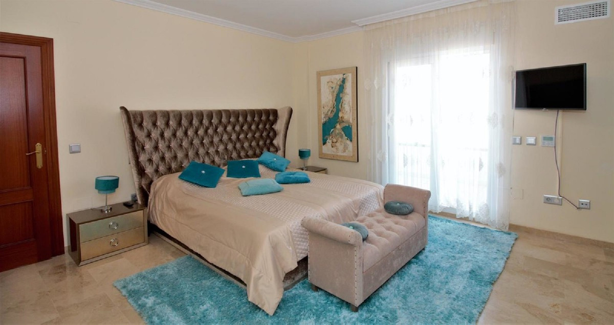 Se vende Villa - Chalet de 10 dormitorios en Costa Del Sol, Málaga, España