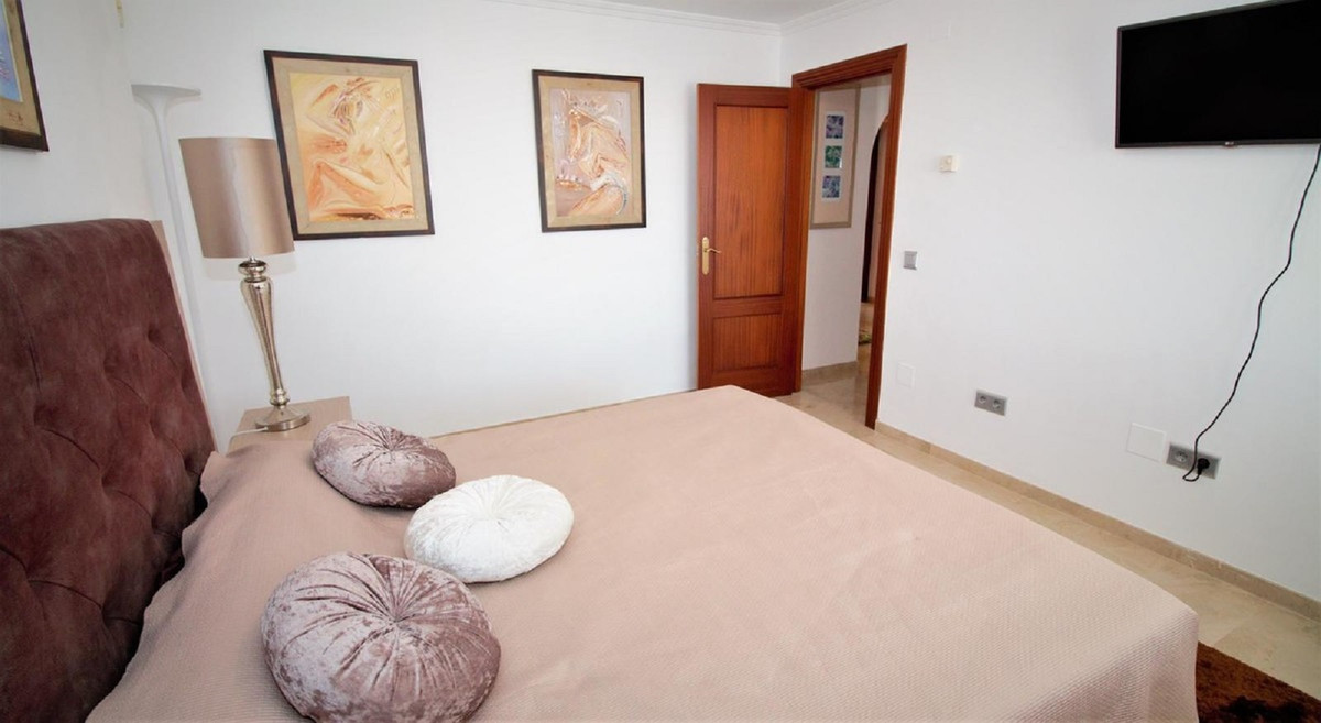 Se vende Villa - Chalet de 10 dormitorios en Costa Del Sol, Málaga, España